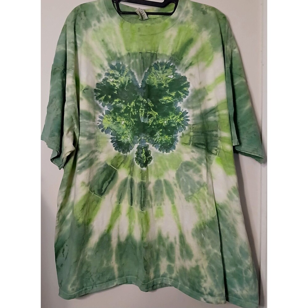 Shamrock Tie Dye Shirt Mens 3XL Lucky Tee Green Four Leaf Clover Irish Graphic